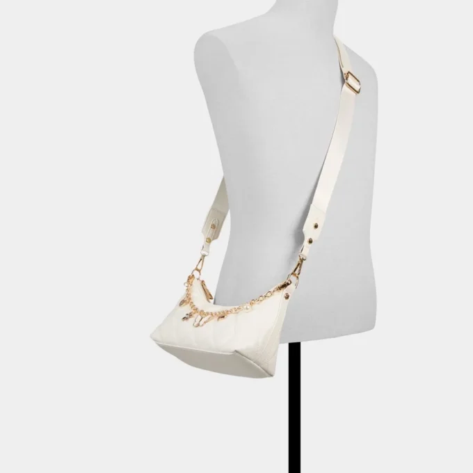 Elayaa Shoulder bag